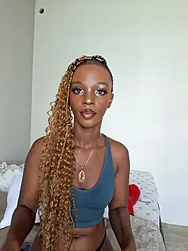 Kamdollie online show from November 2025 07:22:01 AM