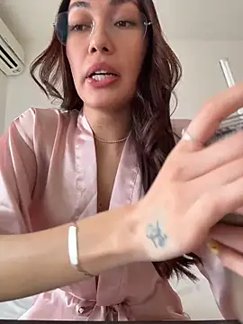 MichelleFerry  online show from May 2026 11:55:02 PM