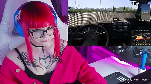 Snapshot of Yumi_Youkai chatting on March 2025 05:42:02 PM Yumi Youkai online show from March 2025 05:42:02 PM