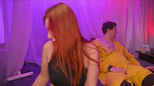 Claudia and elon  online show from February 2025 10:36:01 PM