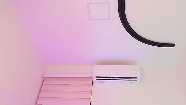 jones maddy  online show from November 2025 11:55:02 AM