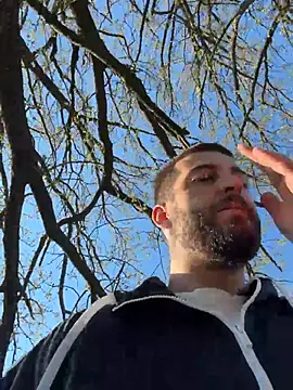 ElChapoGuzman95 online show from April 2026 05:40:01 AM