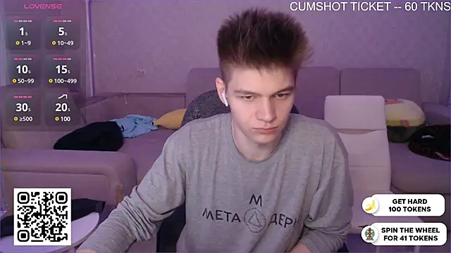 Snapshot of dantebigboi300 chatting on December 2024 09:01:01 PM dantebigboi300 online show from December 2024 09:01:01 PM