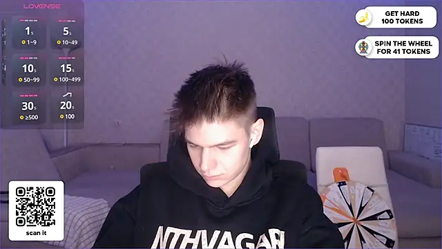 Snapshot of dantebigboi300 chatting on January 2025 04:27:01 PM dantebigboi300 online show from January 2025 04:27:01 PM
