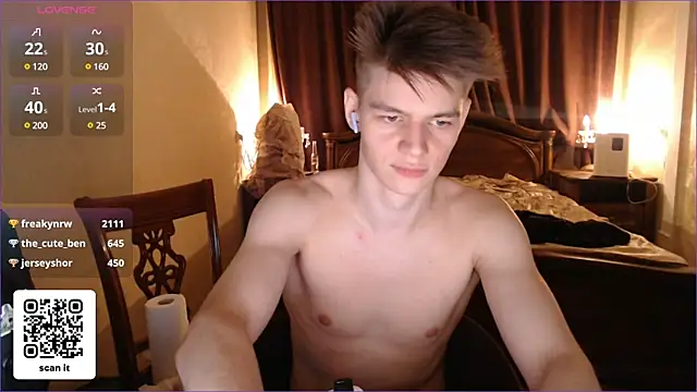 Snapshot of dantebigboi300 chatting on February 2025 09:29:02 PM dantebigboi300 online show from February 2025 09:29:02 PM