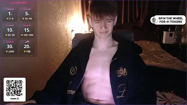 Snapshot of dantebigboi300 chatting on February 2025 05:07:02 PM dantebigboi300 online show from February 2025 05:07:02 PM