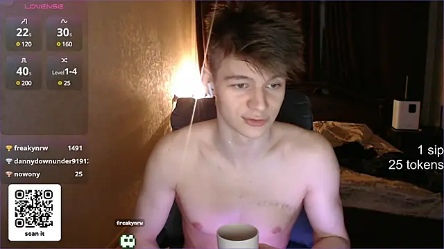 Snapshot of dantebigboi300 chatting on February 2025 09:06:02 PM dantebigboi300 online show from February 2025 09:06:02 PM