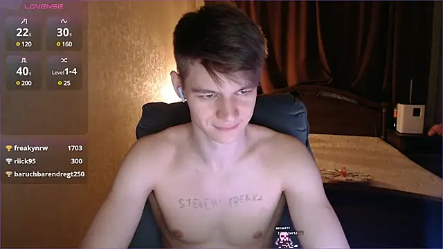 Snapshot of dantebigboi300 chatting on February 2025 09:15:01 PM dantebigboi300 online show from February 2025 09:15:01 PM