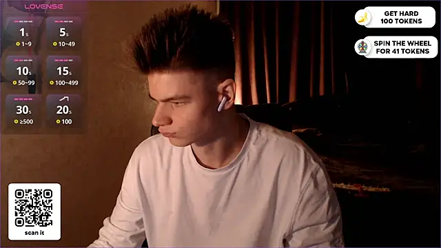 Snapshot of dantebigboi300 chatting on February 2025 05:27:01 PM dantebigboi300 online show from February 2025 05:27:01 PM