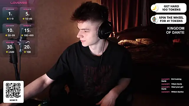Snapshot of dantebigboi300 chatting on February 2025 06:58:02 PM dantebigboi300 online show from February 2025 06:58:02 PM
