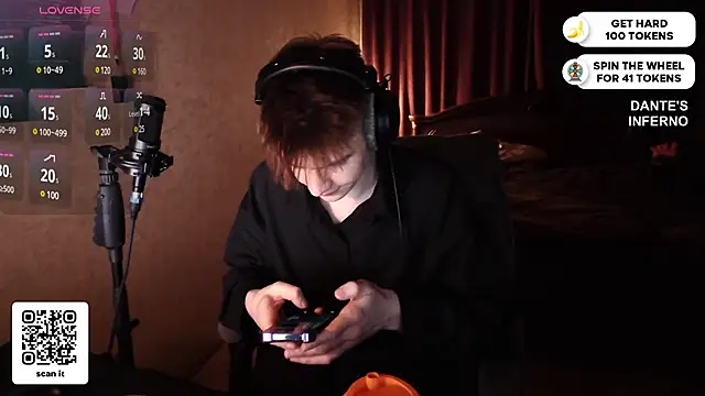 Snapshot of dantebigboi300 chatting on February 2025 06:20:01 PM dantebigboi300 online show from February 2025 06:20:01 PM