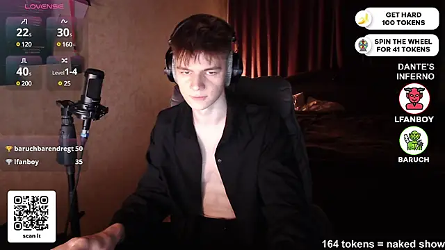 Snapshot of dantebigboi300 chatting on February 2025 09:24:02 PM dantebigboi300 online show from February 2025 09:24:02 PM