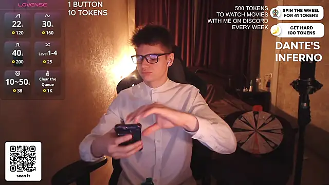Snapshot of dantebigboi300 chatting on March 2025 06:23:01 PM dantebigboi300 online show from March 2025 06:23:01 PM