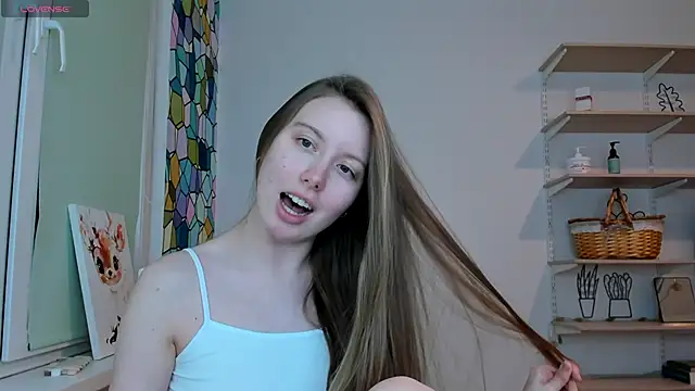 Peggy Beauty online show from October 2025 01:17:01 AM