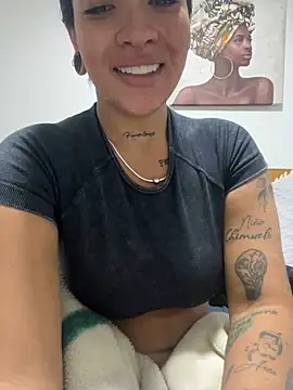 HannahW  online show from December 2024 11:26:02 PM