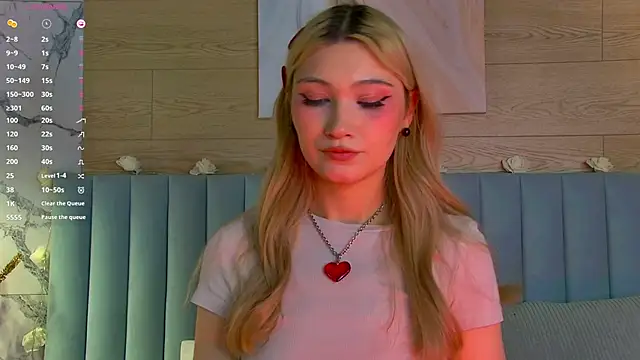 CarolReeves online show from February 2025 09:04:01 AM