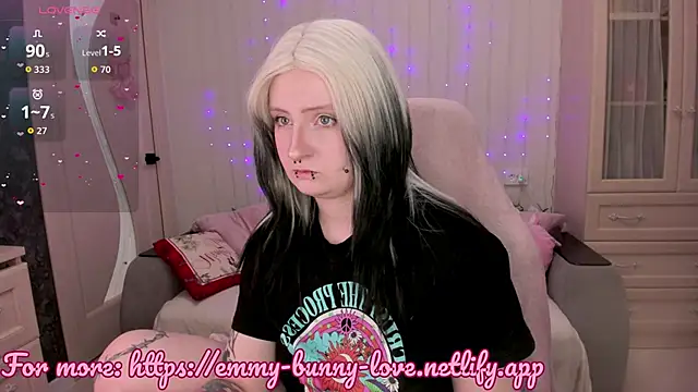 EmmyBunny online show from February 2026 02:36:01 PM