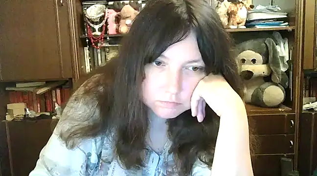 Snapshot of CarrieQPeach chatting on December 2024 07:06:01 PM CarrieQPeach online show from December 2024 07:06:01 PM