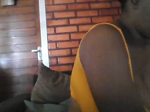 Snapshot of GeileKimmyy chatting on October 2025 05:43:01 PM GeileKimmyy online show from October 2025 05:43:01 PM