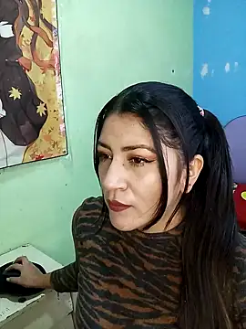 nammy  dirtyhott online show from February 2025 01:59:02 PM