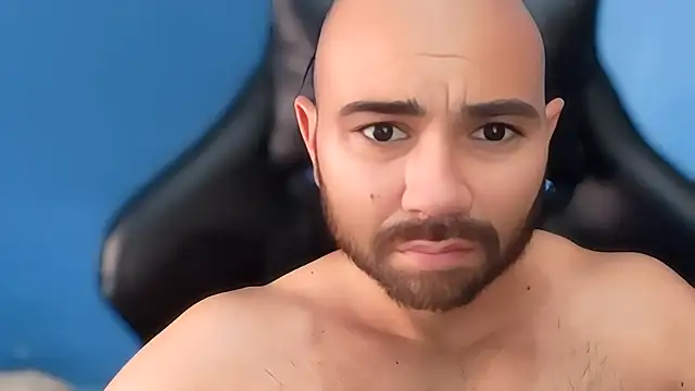 Snapshot of ElmaCannon chatting on February 2025 09:25:02 PM ElmaCannon online show from February 2025 09:25:02 PM