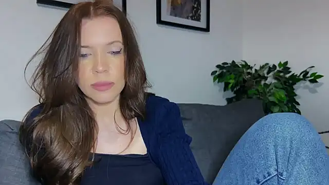 Aithne online show from February 2025 06:48:02 PM