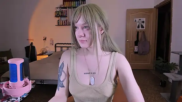 cyber whore  online show from March 2026 04:59:01 PM