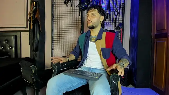 Twisted Fantasy online show from April 2026 03:42:01 AM