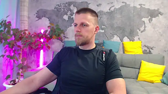 Snapshot of VikingChrisss chatting on June 2026 10:42:01 AM VikingChrisss online show from June 2026 10:42:01 AM