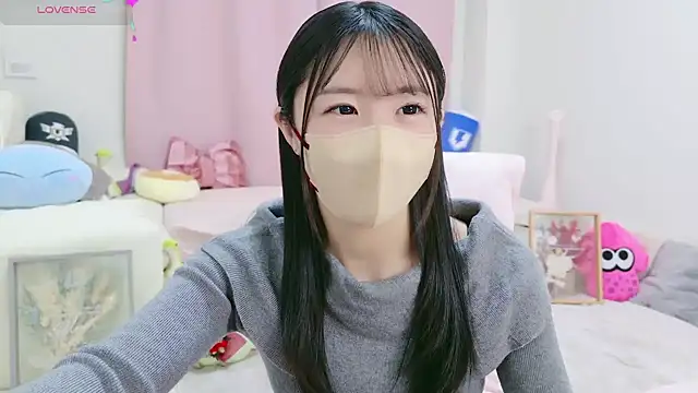 Snapshot of anchan_ chatting on December 2024 01:14:01 PM anchan online show from December 2024 01:14:01 PM