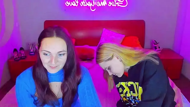 Snapshot of MagicEyess chatting on December 2024 09:07:01 AM MagicEyess online show from December 2024 09:07:01 AM