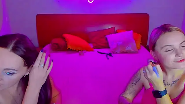 Snapshot of MagicEyess chatting on December 2024 07:28:01 AM MagicEyess online show from December 2024 07:28:01 AM