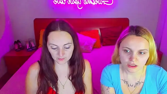 Snapshot of MagicEyess chatting on January 2025 07:14:02 AM MagicEyess online show from January 2025 07:14:02 AM