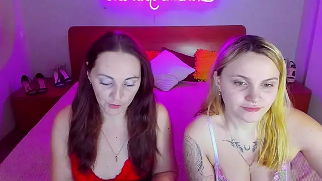 Snapshot of MagicEyess chatting on January 2025 07:18:02 AM MagicEyess online show from January 2025 07:18:02 AM