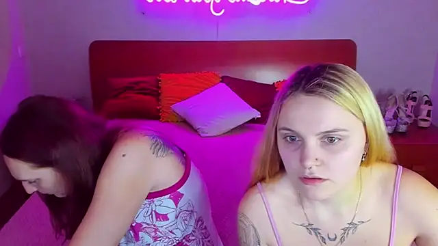 Snapshot of MagicEyess chatting on February 2025 07:20:01 AM MagicEyess online show from February 2025 07:20:01 AM