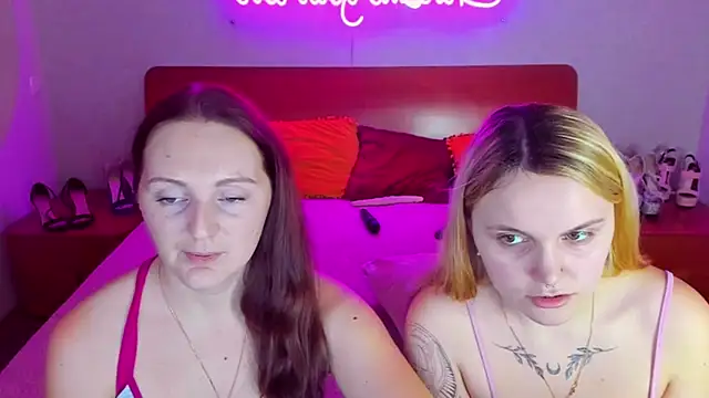 Snapshot of MagicEyess chatting on February 2025 10:24:02 AM MagicEyess online show from February 2025 10:24:02 AM