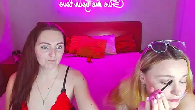 Snapshot of MagicEyess chatting on February 2025 07:28:02 AM MagicEyess online show from February 2025 07:28:02 AM