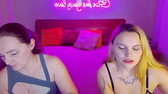 Snapshot of MagicEyess chatting on March 2025 07:27:02 AM MagicEyess online show from March 2025 07:27:02 AM