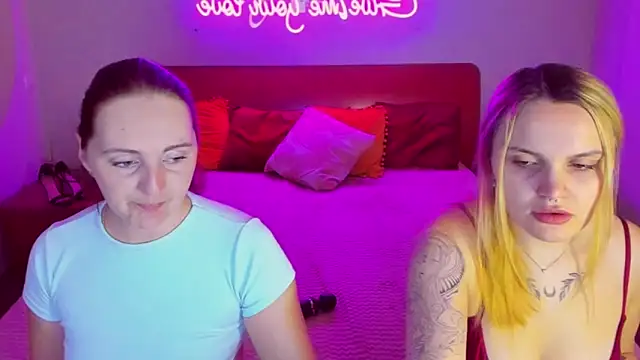 Snapshot of MagicEyess chatting on March 2025 07:14:02 AM MagicEyess online show from March 2025 07:14:02 AM