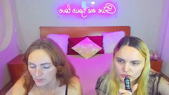 Snapshot of MagicEyess chatting on October 2025 05:25:01 PM MagicEyess online show from October 2025 05:25:01 PM