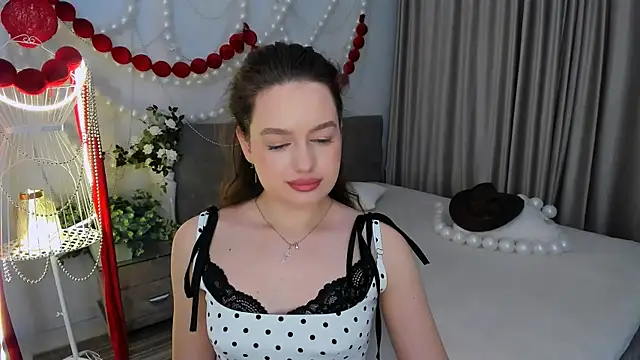 MiracleCurly online show from March 2026 10:07:01 AM