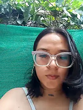 Snapshot of Cristel_Shop chatting on December 2024 07:01:02 PM Cristel Shop online show from December 2024 07:01:02 PM