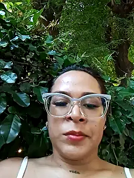 Snapshot of Cristel_Shop chatting on December 2024 09:50:01 PM Cristel Shop online show from December 2024 09:50:01 PM