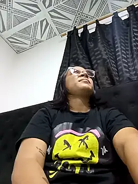 Snapshot of Cristel_Shop chatting on January 2025 07:32:01 PM Cristel Shop online show from January 2025 07:32:01 PM