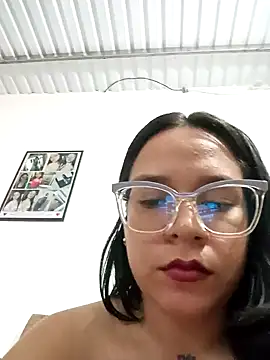 Snapshot of Cristel_Shop chatting on January 2025 10:30:02 PM Cristel Shop online show from January 2025 10:30:02 PM