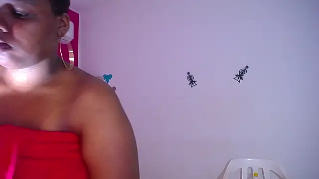 Snapshot of cock_whisperer69_ chatting on December 2024 02:06:02 PM cock whisperer69 online show from December 2024 02:06:02 PM