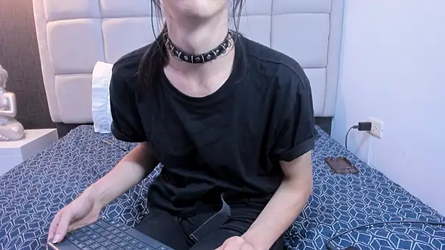 Hecatee 77 online show from February 2025 07:52:01 PM