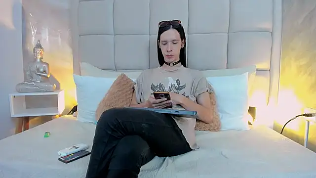 Hecatee 77 online show from September 2025 07:47:01 PM