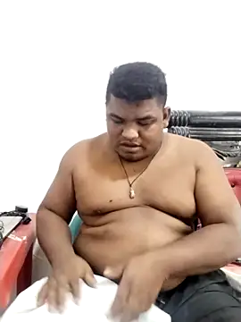 Snapshot of PONSE_LATINO chatting on October 2025 05:45:01 PM PONSE LATINO online show from October 2025 05:45:01 PM