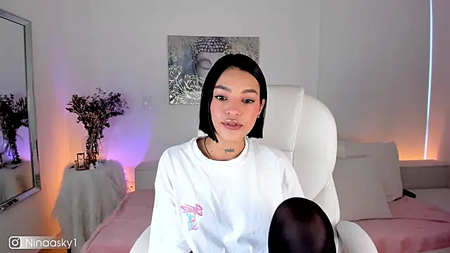 ninaa sky online show from February 2025 12:33:02 PM